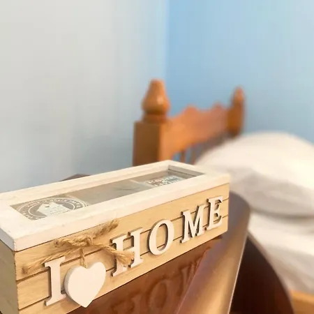 & Dhoma Me Qera Ditore *