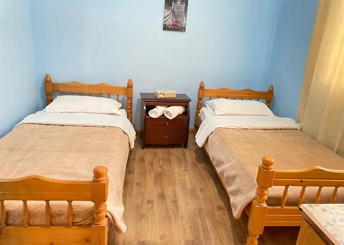 Apartamente&dhoma Me Qera Ditore Pensión *
