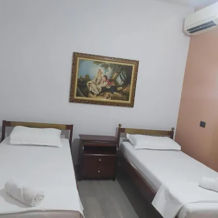 & Dhoma Me Qera Ditore Gæstehus *